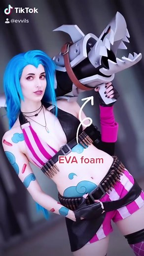 Using EVA foam for cosplay ✨ #cosplay #cosplaytips #cosplaytutorial #evafoam