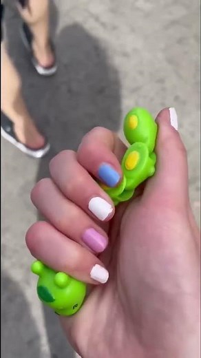 The BEST Fidgets to Bring to an Amusement Park! 🎢