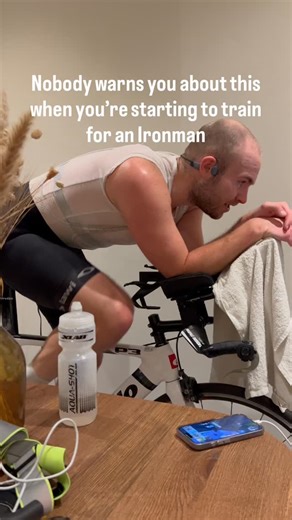 Frenky van der Vorst on Instagram: "Here’s 3 mistakes (of many) I made in Ironman training… First of all, I was convinced I was able to learn how to swim by just swimming a few times per week. It resulted into stagnation, next to that I felt unmotivated and irritated which made me skip sessions. Eventually I did a course and I started to train with a swim group. Only by doing that I went from swimming 1:45s on a good day to swimming 1:30s. Next to that I did long bike sessions, but I never train