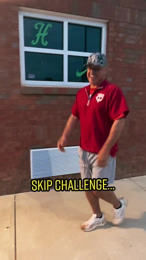 Some people can and some people just can't... 🤪 #TCSelect #skipchallenge #memorialday #trending #baseballboys #kidsoftiktok #coschesoftiktok #alabama #usa #life #travelball #family #holtville #practice @Skip Challenge @✝️ @ℝ𝕦𝕤𝕤𝕖𝕝𝕝𝟚𝟛 @✝️ @Bsd2210 @✝️ @Bentley