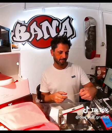 The Legendary Graffiti Artist: Drakos