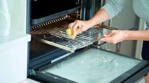 Método casero y ecológico para limpiar un horno muy sucio