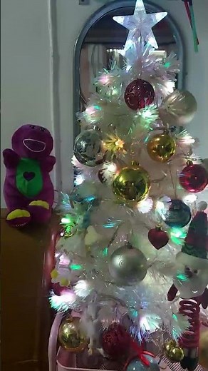 Christmas is Coming | Heeeyy Barney!!!