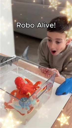 Make Christmas Epic with Robo Alive!👏 🎄