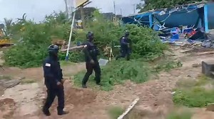 The Liberia National Police (LNP), along with Court Sheriffs, LDEA, and LNFS agents, Enforces The Civil Law Court Order to Evict CDC from its Party Headquarters in Congo Town, Monrovia, Liberia. Archie Boan and Myean D. Torgbean report. Kindly follow, like, and share @chat Liberia/ Verity Online News . Part 74 | Chat Liberia
