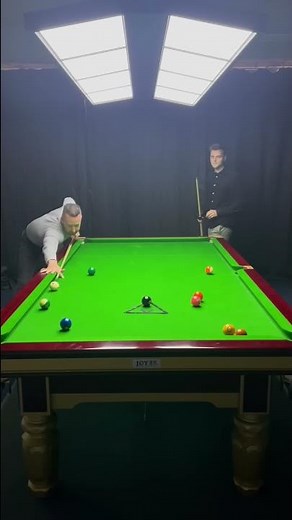Chinese pool - 8 ball break and run with world champion ‪@gareth_potts_official‬ 🤝✅ #billiards #chinese #pool