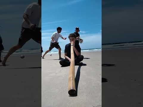Self-Made Bamboo Didgeridoo Solo On The Beach, Key Of 440hz B