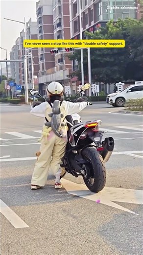 Tiny Rider Stops an X-Cape 1200 Like It’s Nothing #xcape1200 #girlrider #advriding #bikelife