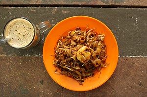 Dewan Bahasa & Pustaka Has A New Spelling For 'Kuey Teow', And We Don't Think We Like It That Much