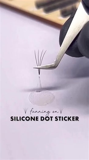 Master the Fanning Technique with Silicon Dot Stickers | Lash Extension Tips