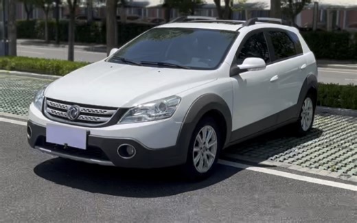 2014.10东风风神H30 CROSS 1.6L 自动尊贵，4.8万公里，95%原车漆。