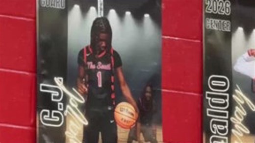 Southwest celebrates Caron “CJ” Howard after the senior hit 1,000 career points as a Patriot 🏀⛹🏾‍♂️ | 13 WMAZ