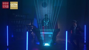 124K views · 1.1K reactions | Ces derniers jours, le Centre culturel de Chine à Paris a organisé le "Concert musical sino-français en ligne de la mi-automne 2021". Découvrons l'œuvre "East Glorius Gate" interprétée par le joueur de Erhu chinois résidant en France Guo Gan et le harpiste laser français Time Composer. Bonne Fête de la mi-automne ! | CGTN Français | Facebook
