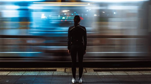 AI-powered Auslan avatar can help Deaf people with train travel