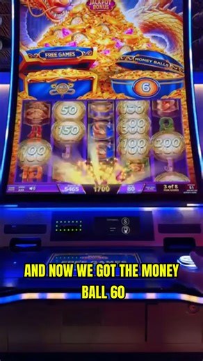 Ever Seen a Slot Machine Panic, Watch This! #jackpot #casino #slots | Raja Slots