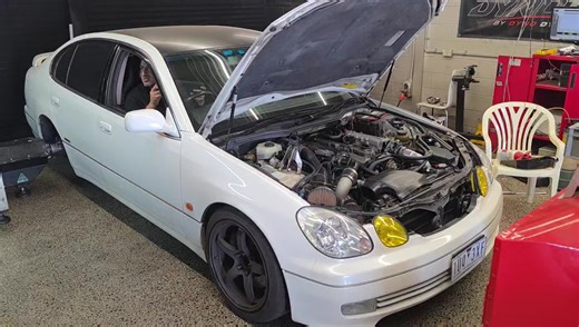 Quickbitz on Instagram: "Sleeper to the max! Stock 2jz reeling off 320rwkw on Pulp and 430rwkw on E85. #2jz #Toyota #QBTuned #QuickBitz #Haltech ✔️ Rolling antilag ✔️ Launch control ✔️ Launch RPM select ✔️ Adjuatable closed loop boost by gear ✔️ Engine protection ✔️ Flex tune"