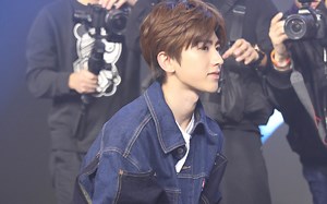 蔡徐坤《wait wait wait》mv 李维斯直播