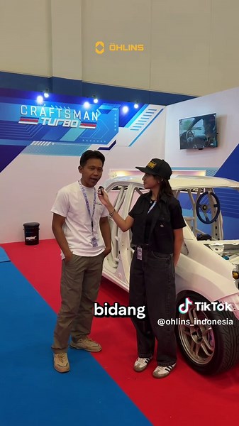 BRIO MESINNYA SAMPE 2 🤯🤯🤯 Salah satu build yang unik banget, ada Honda Brio yang udah pake 2 mesin guys! Menurut builder-nya, Om Teguh, Brio ini buat main Time Attack dan siapa tau bisa Rally juga! Dan mobil spek kenceng kaya gini harus diimbangi dengan suspensi yang kuat, dan high performance juga pastinya 😎 Coba siapa yang udah liat mobil ini di IMX 2026? #IMX #IMX2026 #hondabrio #brio #ohlins