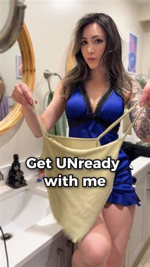 Luxlo on Instagram: "The BEST feeling after wearing cosplay or shooting 😮‍💨🧼"