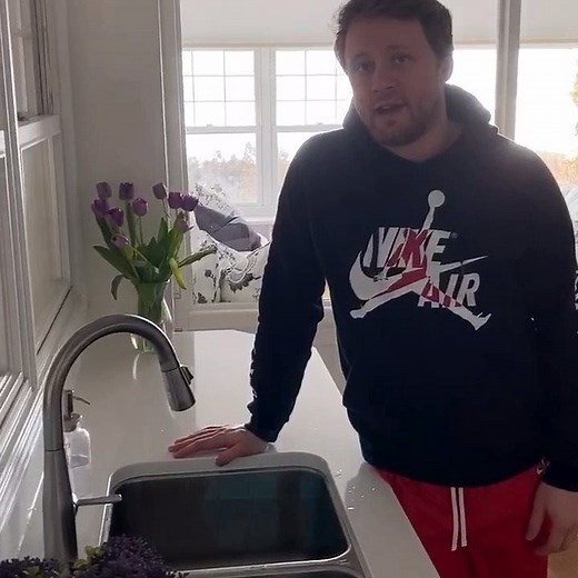 "We have to do our part to take care of one another" Toronto Public Health encourages washing your hands for 20 seconds to help prevent the spread of germs. | Toronto Maple Leafs