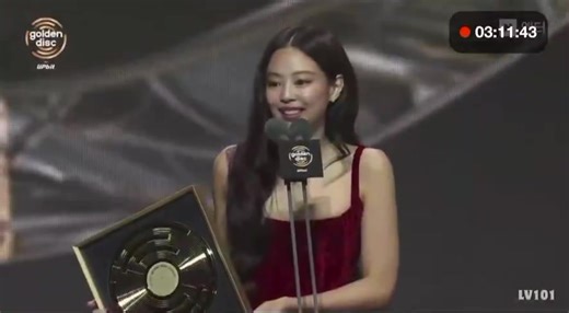 Jennie wins “Digital Bonsang” at the 2026 Golden Disc Awards. | UNIVERSAL BLACKPINK