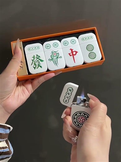 别问我中意什么花，问就是那杠上开花#创意打火机 #送男友的打火机推荐 #潮玩Boys' happiness is so simple#lighter