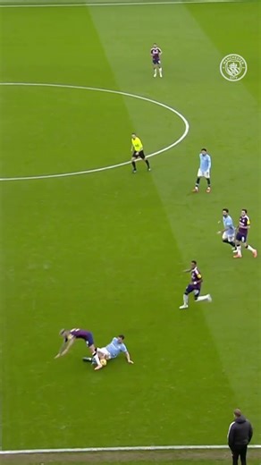 Peps reaction 👀😅 #football #skill #guardiola #Savio #mancity #shorts