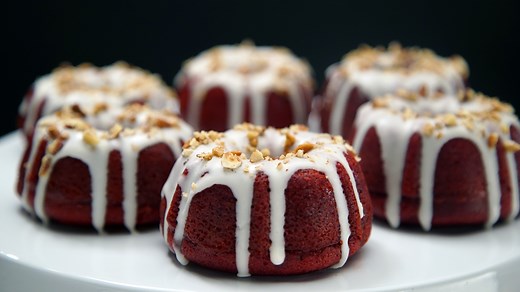 Red Velvet Mini Bundt Cakes