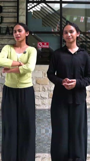 ENGLISH VS PAPUAN LANGUAGE⁉️😱