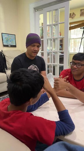 Ref is visiting us from Brown University to celebrate Thanksgiving. | Bari Science Lab