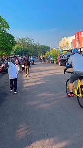 122K views · 1.9K reactions | Happy weekend guys | Dior Indobirds II | Facebook