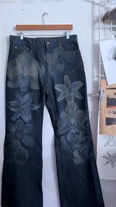 Flower Distressed Denim Jeans 🌸🌸🌸 by @denem . This artist creates distressed designs on denim jeans using a dremel tool! This pair features realistic floral designs! Let us know what you think in the comments! . . . #denimfashion #denim #denimjeans #streetwear #jeans #customjeans #jeanslovers #jeanswear #floraldesign #floralart #customclothing #fashion | Custom WearHouse