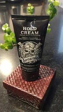 Crema fijadora para cabello, barba y bigote "Barracuda"/Hold cream.