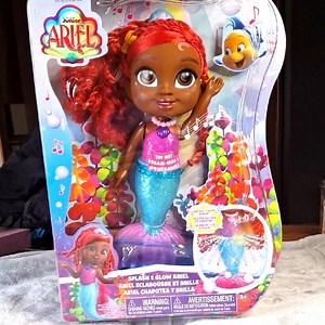 Disney Junior Ariel Splash & Glow Doll - Red Hair, Blue Tail