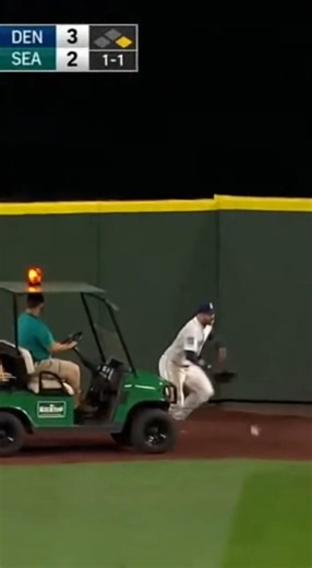 🎬 He Had to Cut Around the Cart 😳