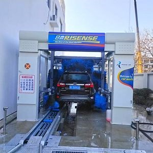 [Hot Item] User-Friendly Automatic Car Wash Machine with Durable Steel and Blowers