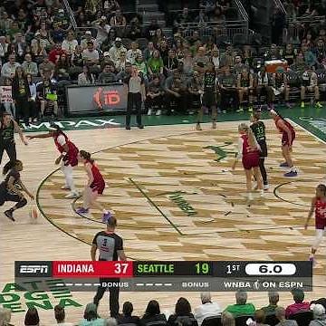 Caitlin Clark up in arms over foul call but Stephanie White refuses to challenge 😅