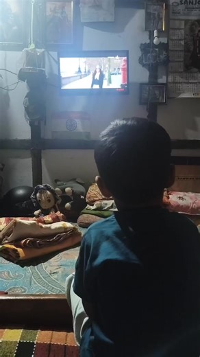 Reshmi Roy on Instagram: "Baghban film deki bondhura ❤️ #foryouシ #facebookreelsvideo #highlights2025 #viralvideochallenge"