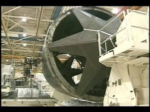 Construction of composite fuselage section of a Boeing 787