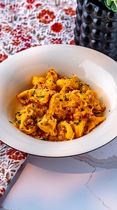 Tortellini Carbonara. This is easy to make Italian recipe comes together in less than 30 minutes. All you need is a few eggs, some Parmesan cheese, some pancetta or bacon and your favorite tortellini. #pastacarbonara #tortellini #easydinnerrecipes | Dowell Cooks