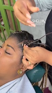 Ella descansa mientras yo creo arte 🥰 | Shelly Acevedo