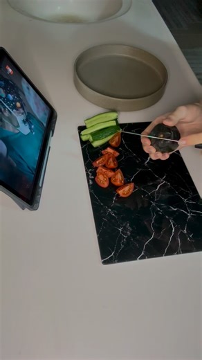 Esma Nur Dağ on Instagram: "30 gunde kpss matematigi bitime programimi size gondermemi isterseniz yoruma bir emoji birakmaniz yeterli💓 Bugun evde tesadufen avokado bulan abla olmusum🫠"