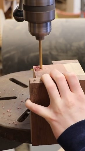 Crafting a Wooden Candy Machine #woodworking #woodworkingcommunity #woodworkingideas #buildingideas | FarmCraft101