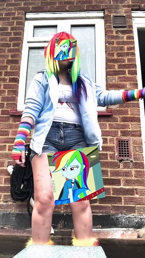 Transform into Rainbow Dash: A Cosplay Tutorial