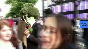 89K views · 255 reactions | British police have banned Extinction Rebellion protests in London this week, warning activists that they will be arrested following a week of civil disobedience. https://bit.ly/32jlFYS | Euronews English | Facebook