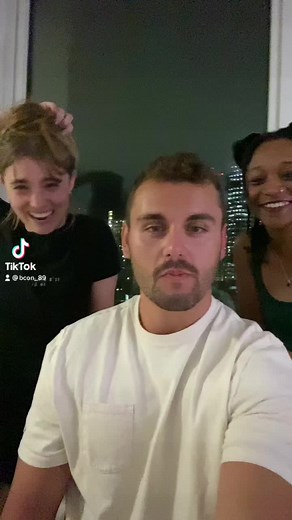 How’d we do? 😏 #fetchwithruffruffman #fetchtok #season4 #pbskids #recreatingphotos