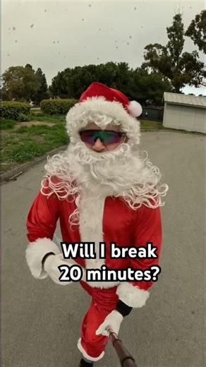 Santa Claus 🎅 Training for 5K Race 🏃‍♂️!