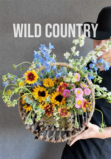 Wild Country Style #flowers #flowerarrangement #bouquet #floraldesign | Floral Arrangements