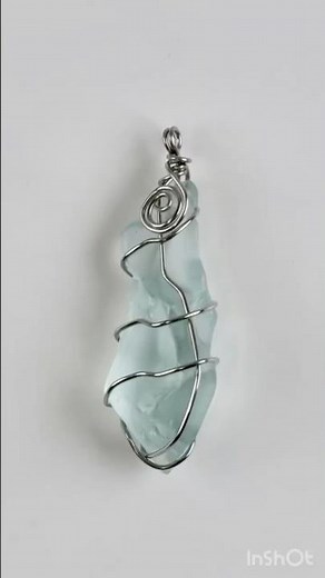 My favourite way to wrap sea glass and stones. FULL TUTORIAL LINK IN COMMENTS. #seaglass