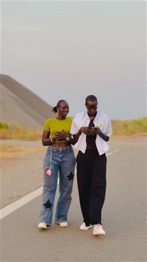 KIVEN on Instagram: "I too love this gal omo 🥹🥰"